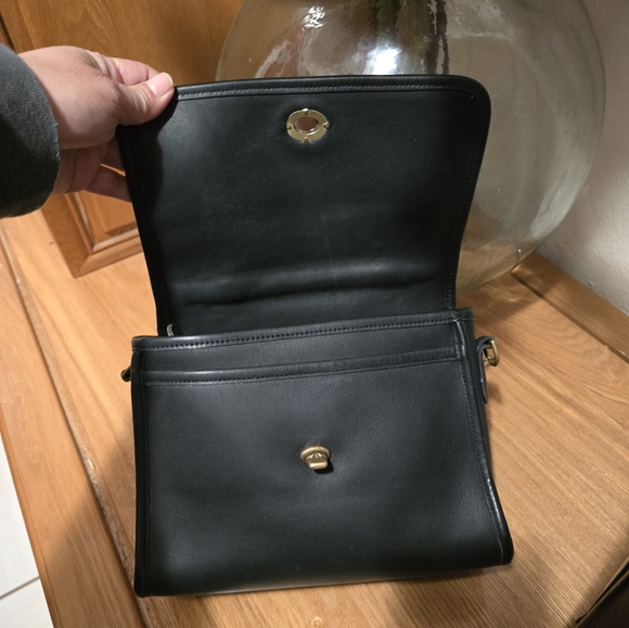 Coach euc vintage court bag - Picture 8 of 11